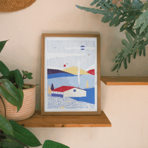 Illustration dans un cadre en bois, des plantes sont entoures